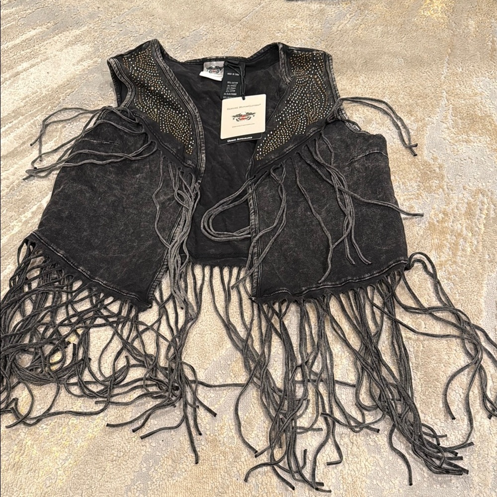 Harley davidson vest fringe black brand new beaded size M/ L black with grey